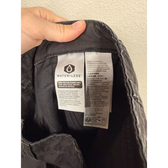 Levi's Womens '94 Baggy Black Cargo Jeans Sz 25 Wide Leg Grunge Skater Retro - Picture 6 of 9